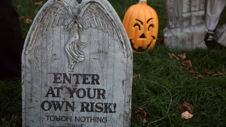 naacp-requests-pennsylvania-home-pull-halloween-decorations-hanging-fake-bodies-from-trees