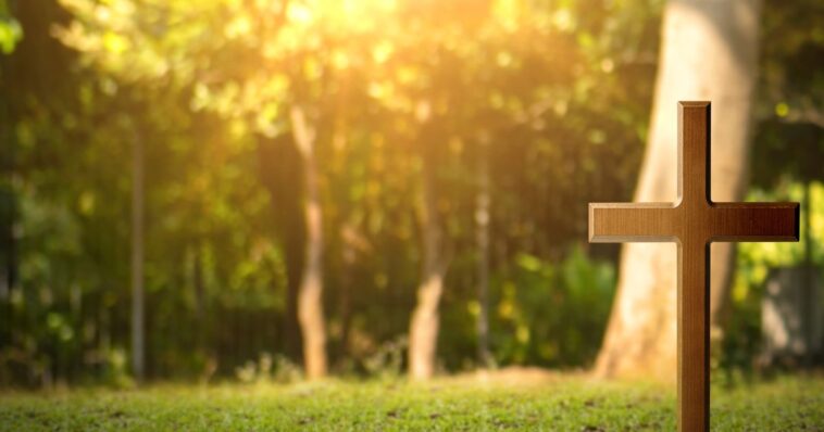 sheriff-suspects-religious-motive-after-elderly-man-with-a-cross-in-his-yard-is-brutally-murdered