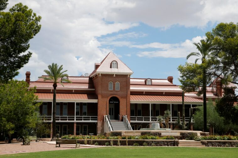 university-of-arizona-student-alleges-she-was-sexually-assaulted-by-2-men-at-fraternity-house