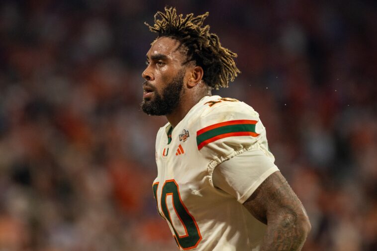 florida-bar-suspends-employee-after-racist-messages-to-miami-football-player