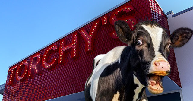 photo:-woman-sues-restaurant-chain-after-allegedly-finding-cow-tooth-in-‘democrat’-taco