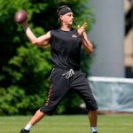 jd-vance-visits-cincinnati-bengals-practice-and-quarterback-joe-burrow-is-convinced-it-was-mostly-about-him
