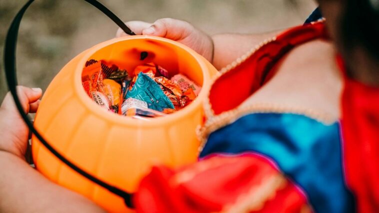my-kids-are-going-trick-or-treating-but-they’re-not-eating-the-candy.