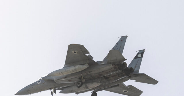 report:-dozens-of-israeli-fighter-jets-fly-toward-iran’s-border-—-massive-‘power-projection’