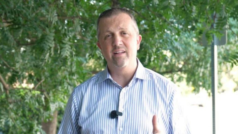 tennessee-democrat-talks-trust-his-firm’s-employees-were-accused-of-playing-locals.