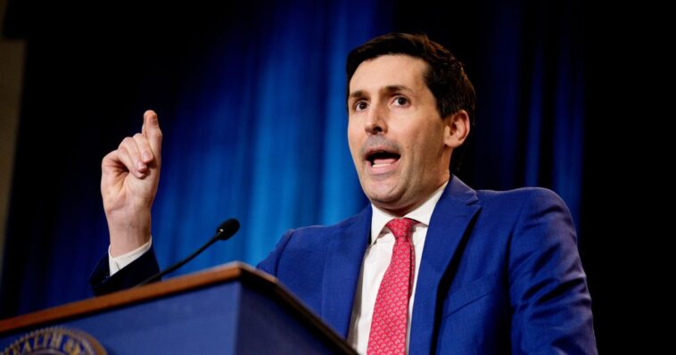 top-maha-advisor-resigns-from-white-house