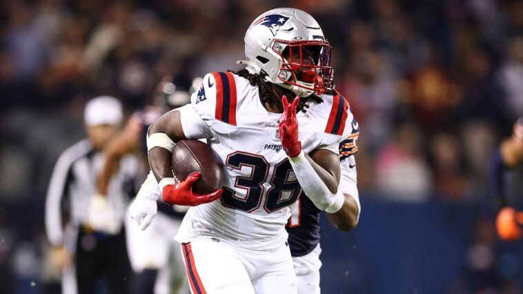rhamondre-stevenson’s-miraculous-48-yard-touchdown-stuns-bears-as-clock-expires-in-first-half