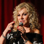 dolly-parton’s-sister-stella-calls-for-elon-musk-to-‘die’