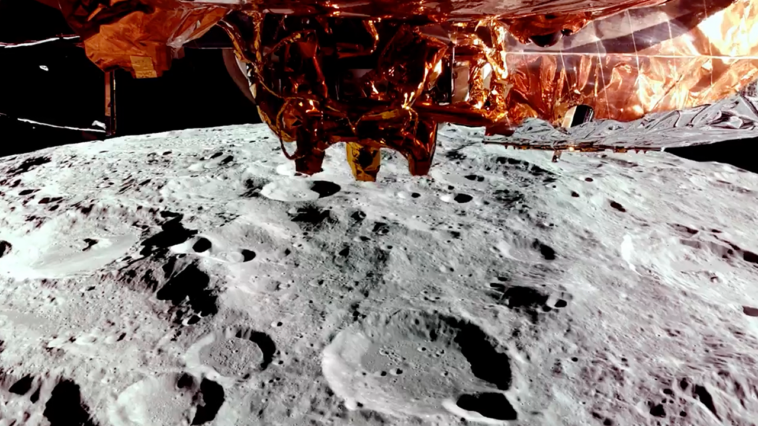 china-is-racing-to-the-moon,-and-america-must-clear-the-path-for-space-innovation