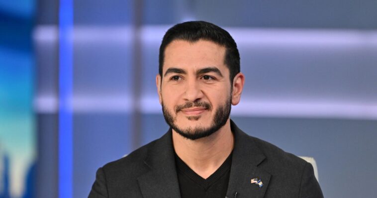 not-helping-his-case:-muslim-brotherhood-backers-have-donated-thousands-to-el-sayed’s-campaign,-records-reveal