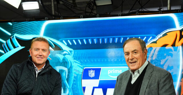 al-michaels-calls-phantom-fumble-on-thursday-night-football:-‘the-ball-comers-out!’