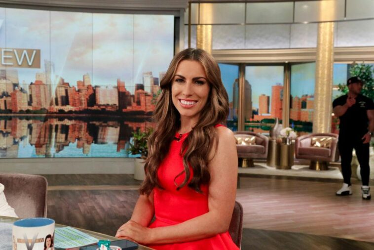 pick-me:-how-alyssa-farah-griffin-abandoned-her-conservatism-for-liberal-popularity