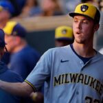 milwaukee-brewers-open-world-series-as-favorites-with-jacob-misiorowski-on-the-mound-at-home