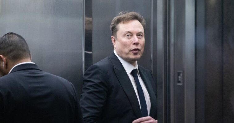 musk-calls-out-ukraine-elites-for-profiting-off-us.-taxpayers-as-children-are-sent-to-‘die-in-trenches’