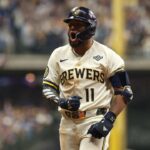 brewers-rally-past-chaotic-late-game-replay,-premature-celebrations-to-win-first-world-series-game-in-44-years