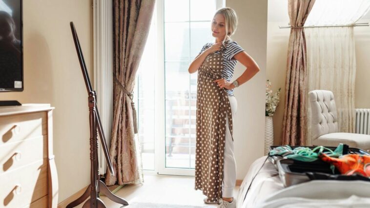 every-mom-i-know-is-hooked-on-a-resale-app-with-mysterious-cheap-shipping
