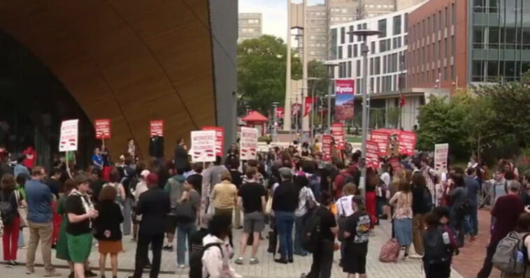 pointless:-students-and-employees-protest-budget-cuts-and-layoffs-at-temple-university