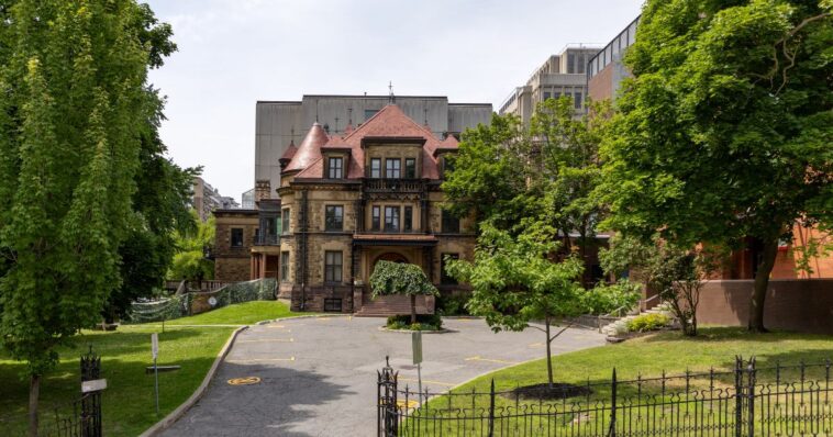 woke-students-furious,-accuse-school-of-racism-after-college-bans-convicted-murderer,-woman-beater-from-campus