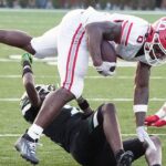 menacing-high-school-running-back-executes-one-of-the-most-punishing-kickoff-blocks-you-will-ever-witness