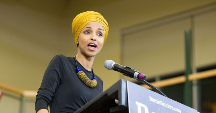 omar’s-deleted-2013-father’s-day-post-comes-back-to-bite-her:-reports-say-it-sheds-light-on-alleged-brother-marriage