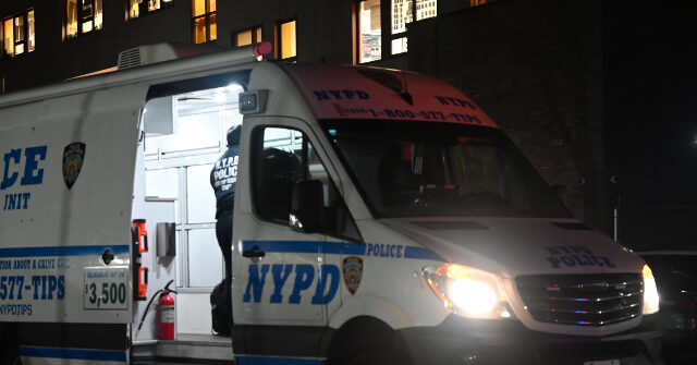 knife-wielding-woman-involved-in-apparent-home-invasion-shot-by-police-in-queens