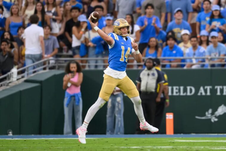 ucla-quarterback-ty-dieffenbach-goes-down-with-injury-before-halftime