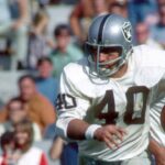 raiders-mourn-super-bowl-champion-pete-banaszak,-key-figure-in-iconic-‘holy-roller’-play