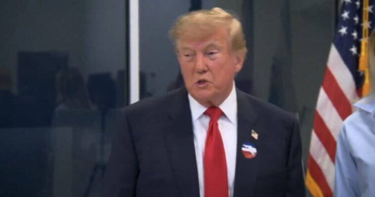 trump-slams-obama-and-bill-clinton-after-former-presidents-take-shots-at-him-on-the-campaign-trail-(video)