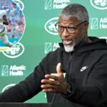 jets-vs.-dolphins-prediction,-picks:-gang-green-runs-over-hapless-dolphins-in-week-7