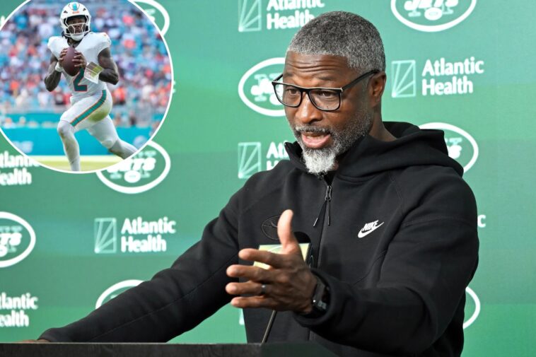 jets-vs.-dolphins-prediction,-picks:-gang-green-runs-over-hapless-dolphins-in-week-7