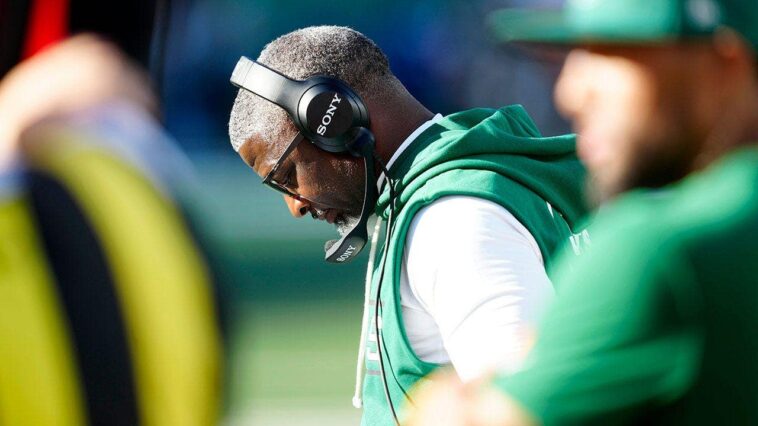 nfl’s-dumbest-moment-of-the-week-once-again-welcomes-jets-coach-aaron-glenn,-who-is-on-the-hot-seat