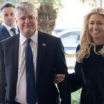 hannity,-earhardt-officially-marry-over-weekend-in-front-of-trump-family,-fox-friends-in-florida