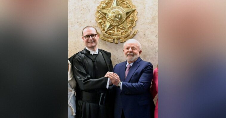 revealed:-lula’s-former-personal-lawyer-zanin-overrules-entire-electoral-court-–-every-superior-electoral-court-outraged-extending-voting-by-two-hours,-he-did-it-anyway