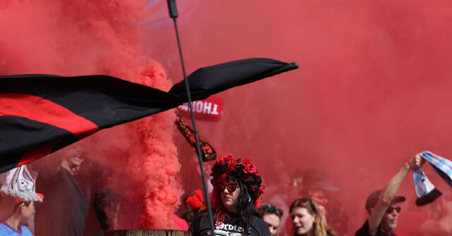 video:-doj-reviews-portland-thorns-ejection-of-‘save-women’s-sports’-fans