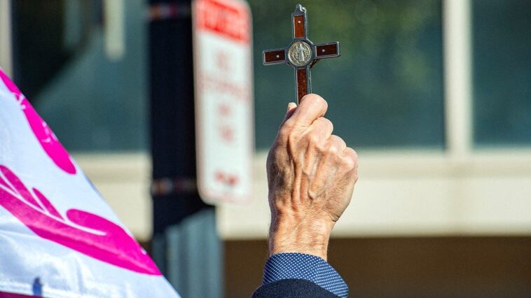 colorado-pro-life-sidewalk-counselor-battles-state-‘bubble-law’-she-says-curtails-first-amendment