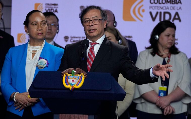 former-colombian-president-accused-of-exploiting-dozens-of-women-for-presidential-parties