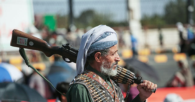 houthis-claim-attacks-on-saudi-oil-pumps-and-riyadh-airport