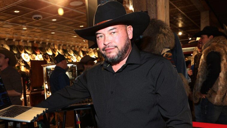 jon-gosselin-claims-he’s-‘perfect-strangers-now’-with-six-of-his-kids-after-years-of-no-contact