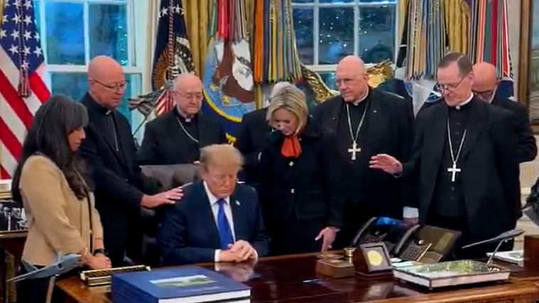 white-house-defends-trump-after-archbishop-calls-prayer-moment-‘manipulated’-ahead-of-midterms