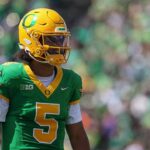 dante-moore-won’t-quit-on-oregon,-but-concussion-will-keep-star-qb-out-of-games-moving-forward-for-ducks