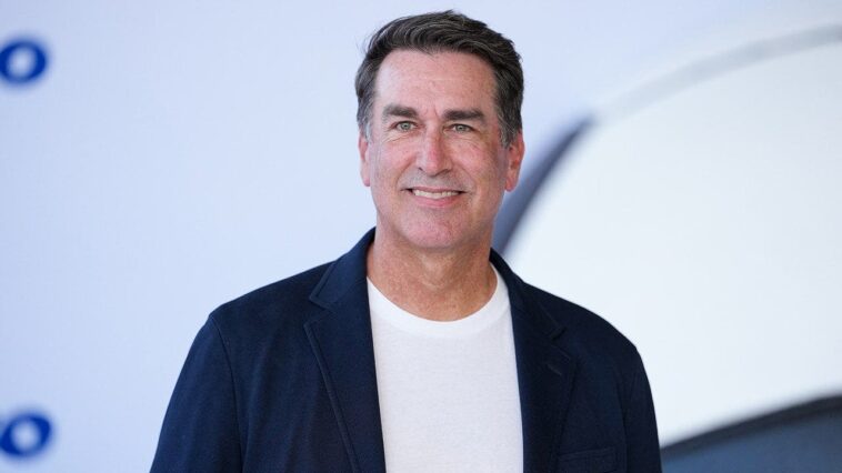 rob-riggle-says-hollywood-work-is-disappearing-from-la:-‘it’s-the-exception-now’