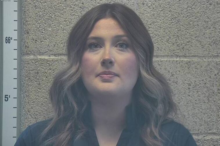 female-teacher-caught-sexting-a-student-pleads-guilty-and-is-banned-from-teaching-in-the-us-for-life