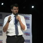 exclusive:-far-left-dem-in-toss-up-race-attacks-‘the-old-american-dream’-days-before-midterms