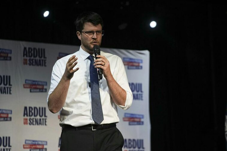 exclusive:-far-left-dem-in-toss-up-race-attacks-‘the-old-american-dream’-days-before-midterms