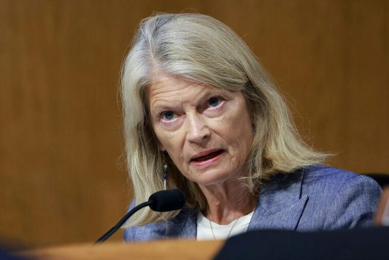 gop-senator-sticks-knife-in-party’s-back-with-stunning-pre-election-endorsement
