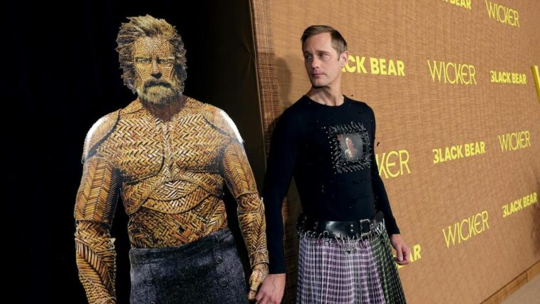 hollywood’s-hottest-husband-is-made-of-wicker-that-says-a-lot.