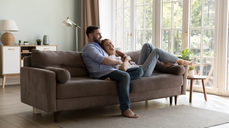 wayfair-fall-clearance-sale:-shop-bedding,-sofas-and-more,-up-to-82%-off