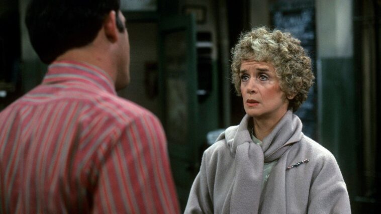 barbara-barrie,-oscar-nominated-‘barney-miller’-and-‘suddenly-susan’-actress,-dead-at-95
