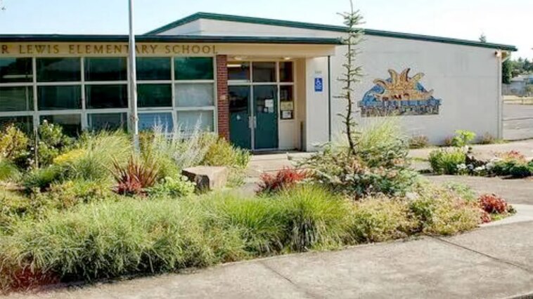 portland-public-schools-rescinds-ban-on-woman-who-questioned-child’s-gender-identity-assignment