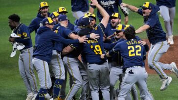 brewers-win-world-series-for-first-time-in-franchise-history-with-game-5-victory-over-rays